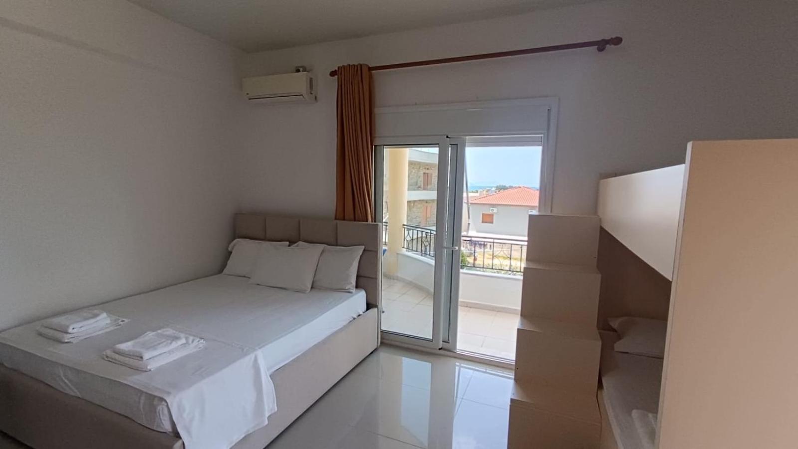 Rudi Apartment